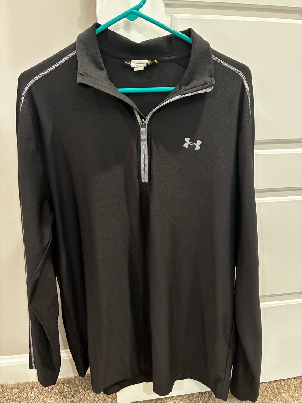 LG Men’s Black Quarter-Zip Performance Jacket with Gray Trim
